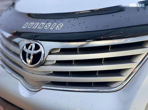 Toyota Avensis 2011 - фото 19