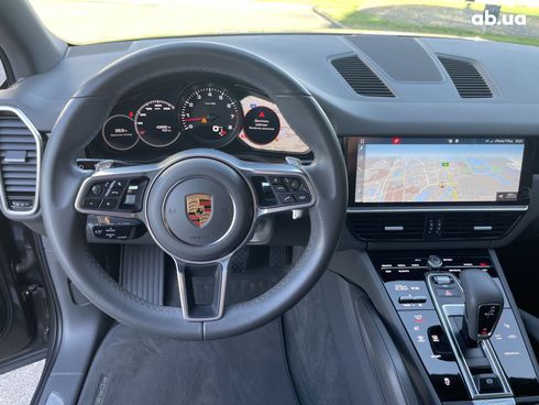 Porsche Cayenne 2019 серый - фото 10
