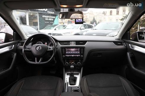 Skoda Octavia 2018 - фото 12