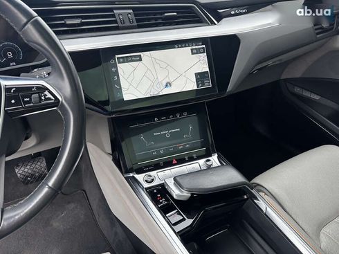 Audi E-Tron 2021 - фото 22