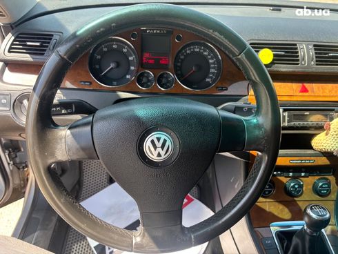 Volkswagen passat b6 2006 серый - фото 21