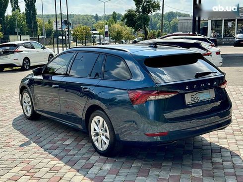 Skoda Octavia 2021 - фото 6