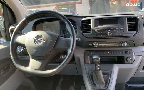 Opel Vivaro 2019 - фото 17