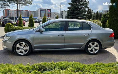 Skoda Superb 2011 - фото 4