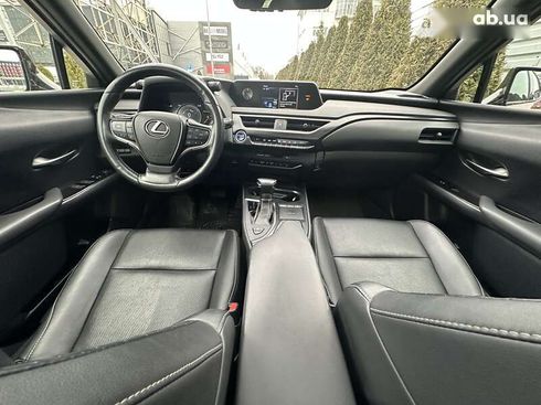 Lexus UX 2019 - фото 30