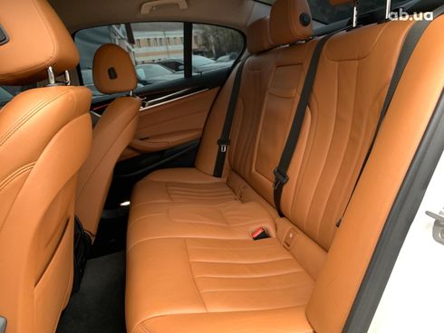 BMW 5 серия 2017 белый - фото 34