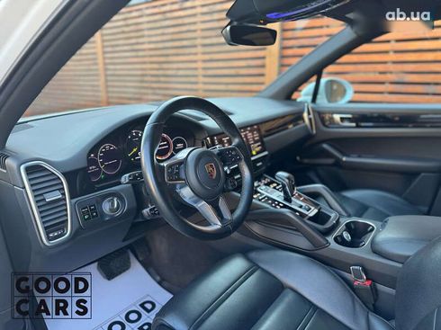 Porsche Cayenne 2020 - фото 18