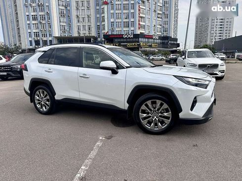 Toyota RAV4 2023 - фото 12