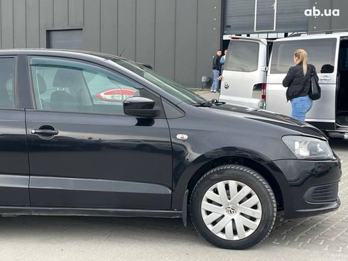 Volkswagen Polo 2012 черный - фото 12