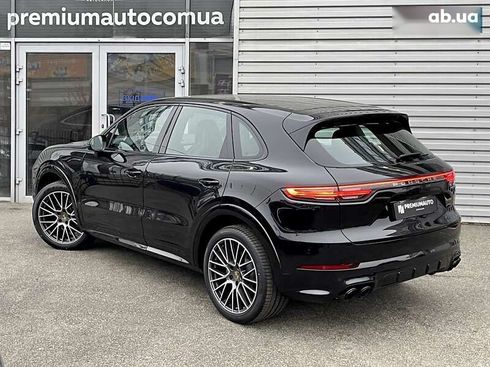 Porsche Cayenne 2022 - фото 11