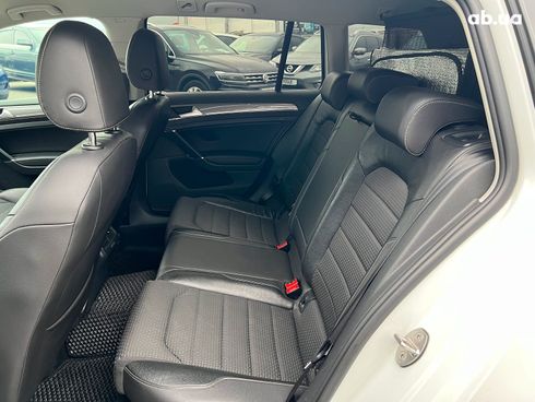 Volkswagen Golf 2016 белый - фото 32