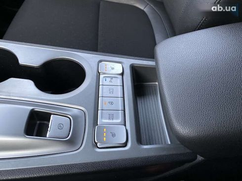 Hyundai Kona Electric 2020 - фото 11