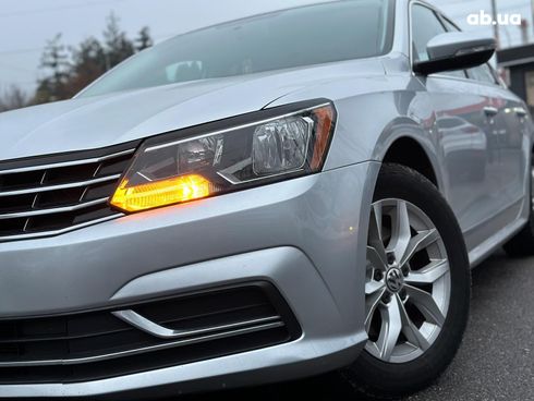 Volkswagen Passat 2016 серый - фото 4