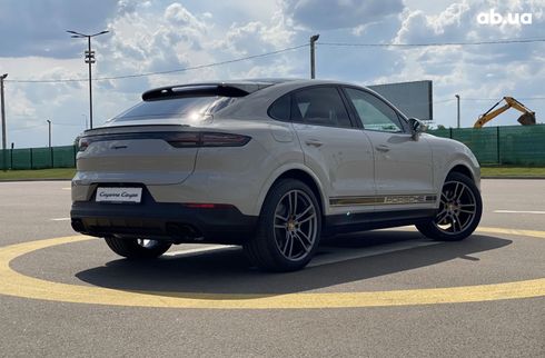 Porsche Cayenne Coupe 2024 - фото 6