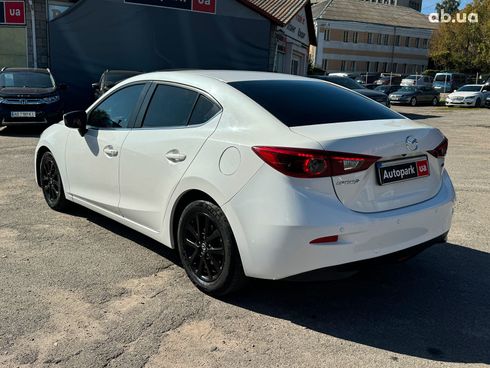 Mazda 3 2014 белый - фото 11