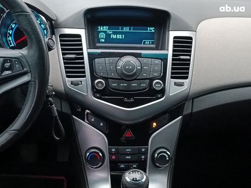 Chevrolet Cruze 2010 серый - фото 16