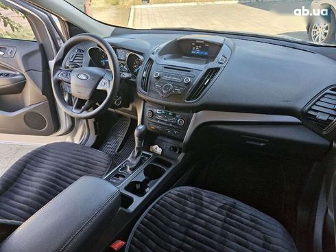 Ford Escape 2017 - фото 21