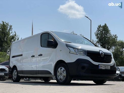 Renault Trafic 2016 - фото 11
