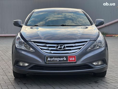 Hyundai Sonata 2012 серый - фото 2