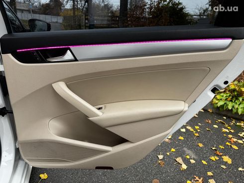 Volkswagen Passat 2012 белый - фото 30