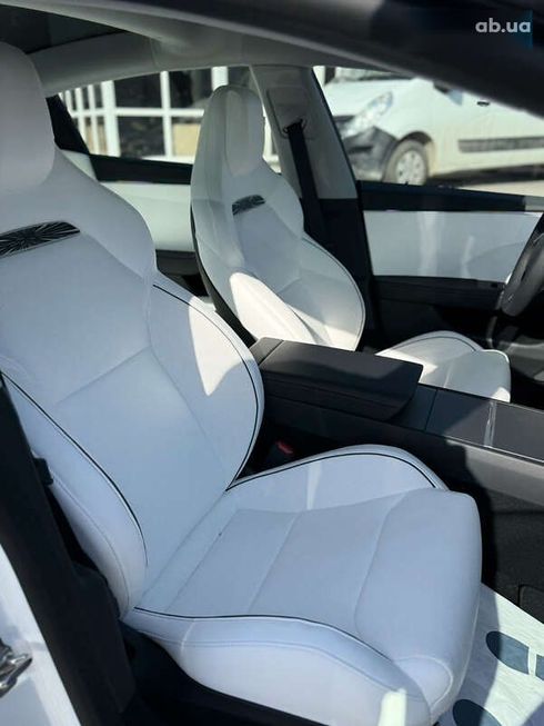 Tesla Model 3 2024 - фото 24