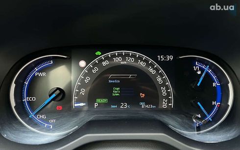 Toyota RAV4 2020 - фото 11