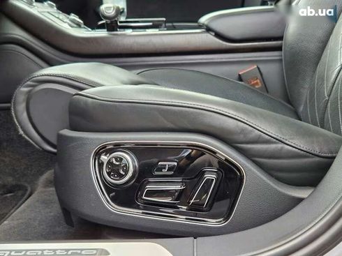 Audi A8 2017 - фото 18