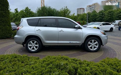 Toyota RAV4 2014 - фото 8
