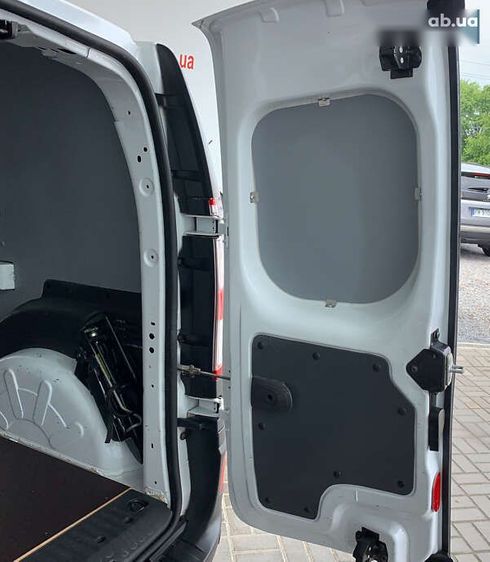 Renault Kangoo 2020 - фото 12
