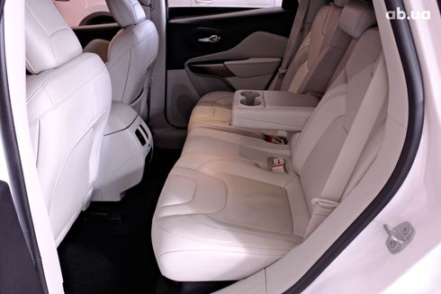 Jeep Cherokee 2022 белый - фото 8