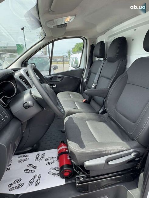Renault Trafic 2020 - фото 12