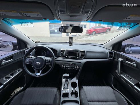 Kia Sportage 2018 серый - фото 20