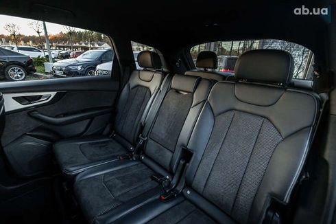 Audi Q7 2017 - фото 27