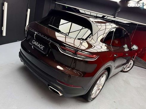 Porsche Cayenne 2020 - фото 24