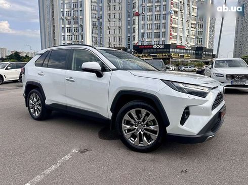Toyota RAV4 2023 - фото 11