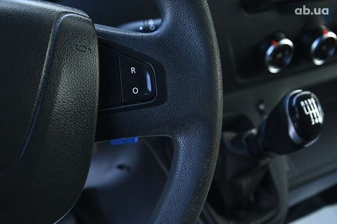 Opel Movano 2020 - фото 24