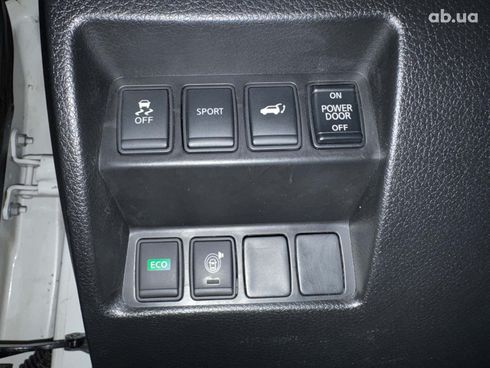 Nissan Rogue 2016 белый - фото 30
