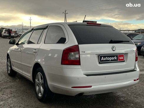 Skoda octavia a5 2012 белый - фото 10