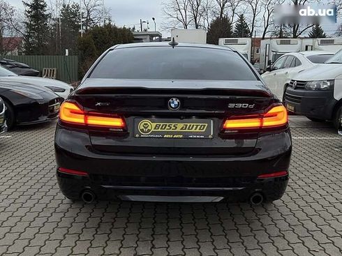 BMW 5 серия 2018 - фото 6