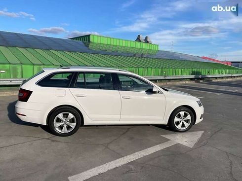 Skoda Octavia 2020 - фото 4