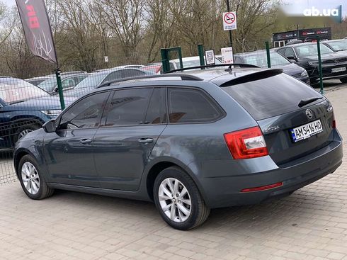 Skoda Octavia 2019 - фото 19
