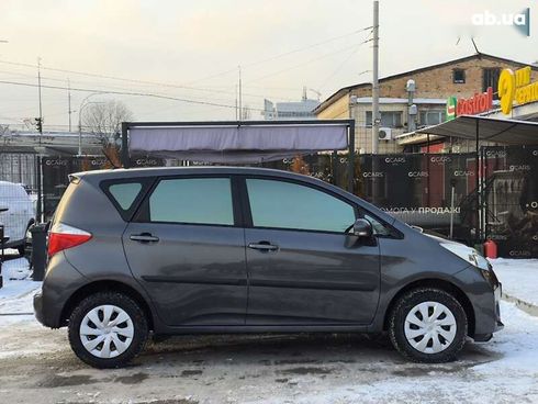 Toyota Verso 2012 - фото 7