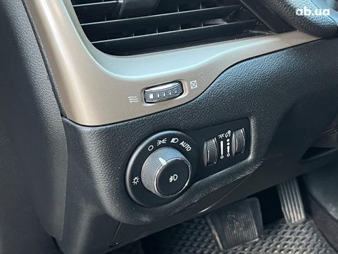 Jeep Cherokee 2015 черный - фото 27