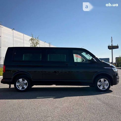 Volkswagen Multivan 2021 - фото 2