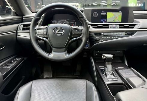 Lexus ES 2019 - фото 24