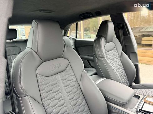 Audi RS Q8 2025 - фото 19