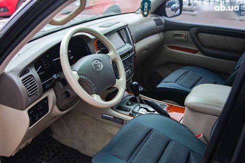 Toyota Land Cruiser 2004 - фото 20