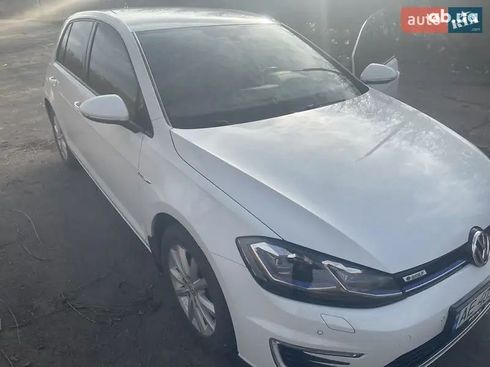 Volkswagen e-Golf 2020 белый - фото 7