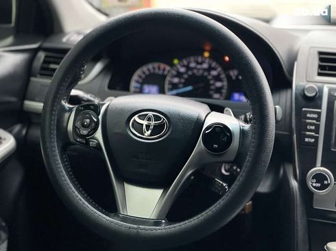 Toyota Camry 2014 - фото 14