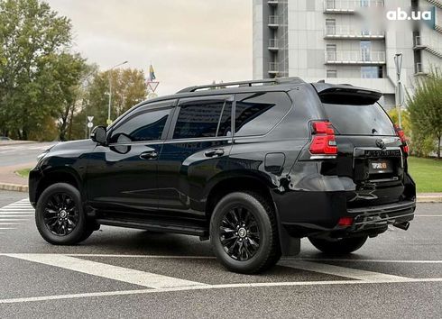 Toyota Land Cruiser Prado 2020 - фото 7
